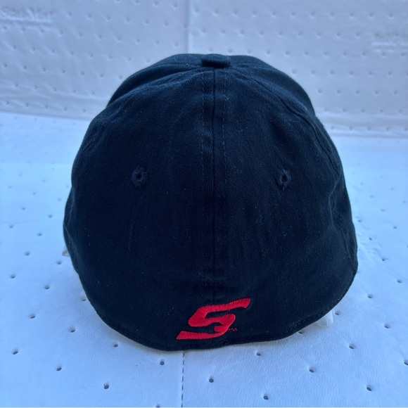 Snap-on Black Cap with Red Logo - Picture 2 of 9